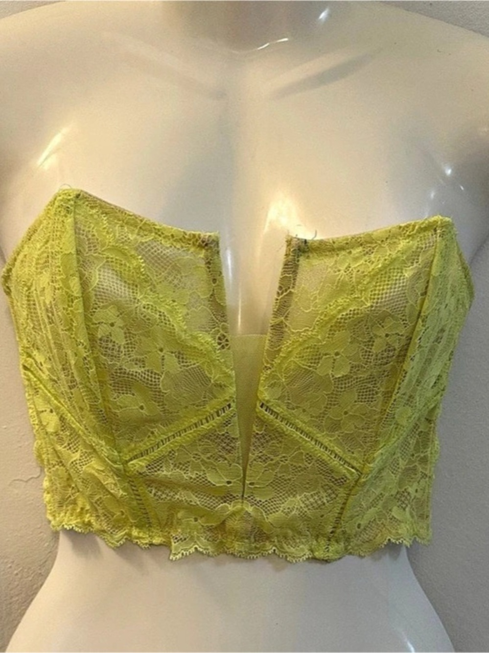 Victoria's Secret Lace Bandeau in Green Like New